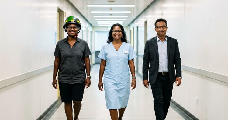 Mozambican engineering, healthcare, and financial services professionals in a workspace